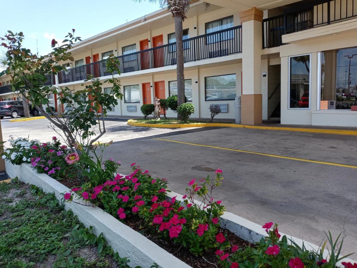 Hole Inn The Wall Hotel - Fort Walton Beach - Sunset Plaza - Nearby Beaches & Hurlburt Exteriér fotografie