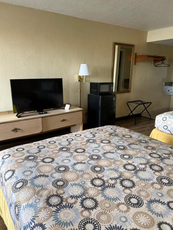 Hole Inn The Wall Hotel - Fort Walton Beach - Sunset Plaza - Nearby Beaches & Hurlburt Exteriér fotografie