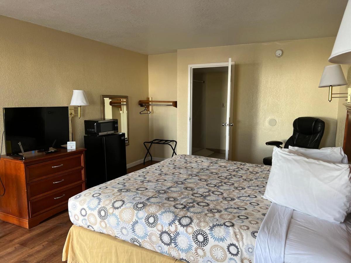 Hole Inn The Wall Hotel - Fort Walton Beach - Sunset Plaza - Nearby Beaches & Hurlburt Exteriér fotografie