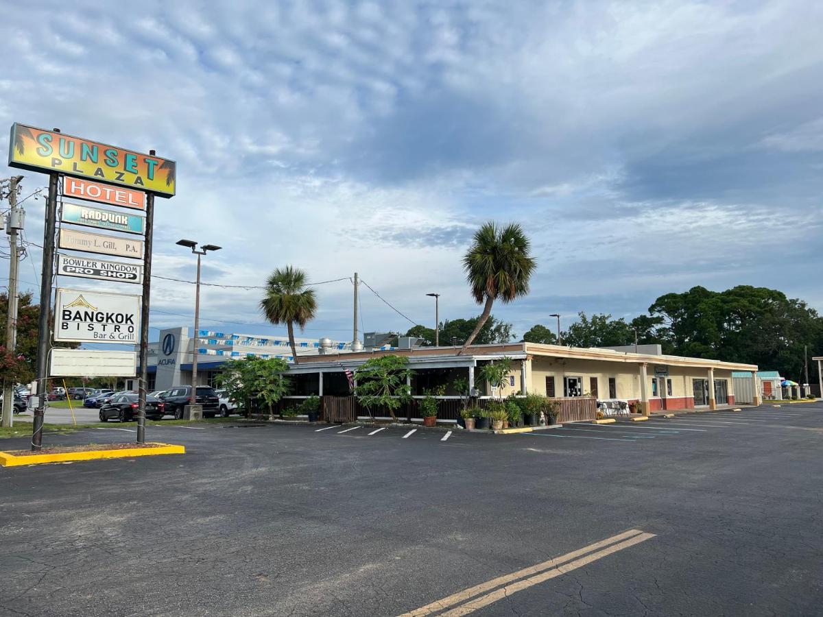 Hole Inn The Wall Hotel - Fort Walton Beach - Sunset Plaza - Nearby Beaches & Hurlburt Exteriér fotografie