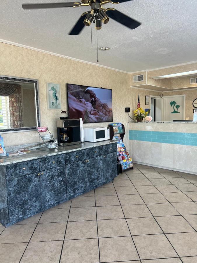 Hole Inn The Wall Hotel - Fort Walton Beach - Sunset Plaza - Nearby Beaches & Hurlburt Exteriér fotografie