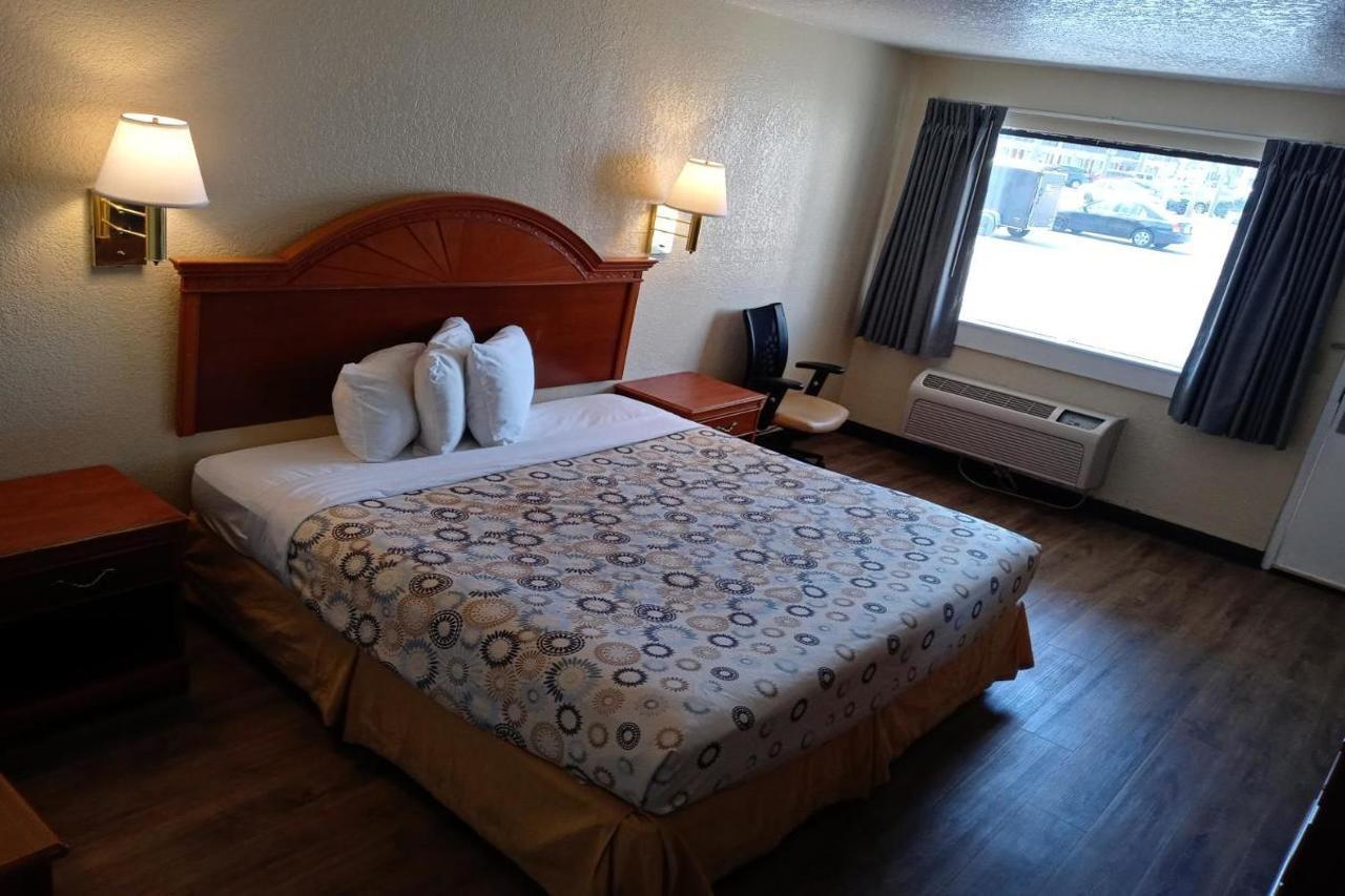 Hole Inn The Wall Hotel - Fort Walton Beach - Sunset Plaza - Nearby Beaches & Hurlburt Exteriér fotografie