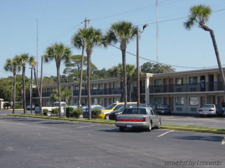 Hole Inn The Wall Hotel - Fort Walton Beach - Sunset Plaza - Nearby Beaches & Hurlburt Exteriér fotografie