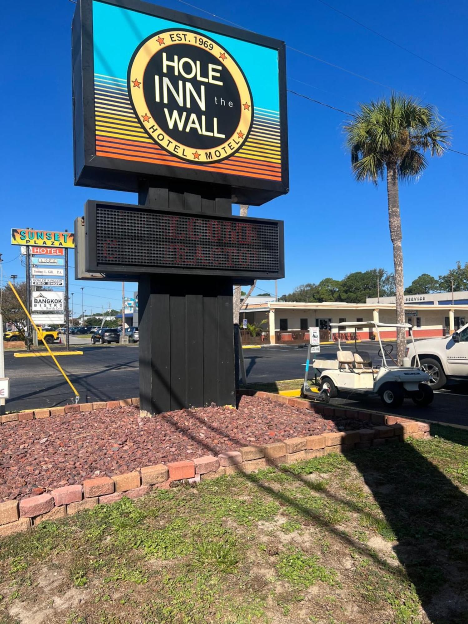 Hole Inn The Wall Hotel - Fort Walton Beach - Sunset Plaza - Nearby Beaches & Hurlburt Exteriér fotografie