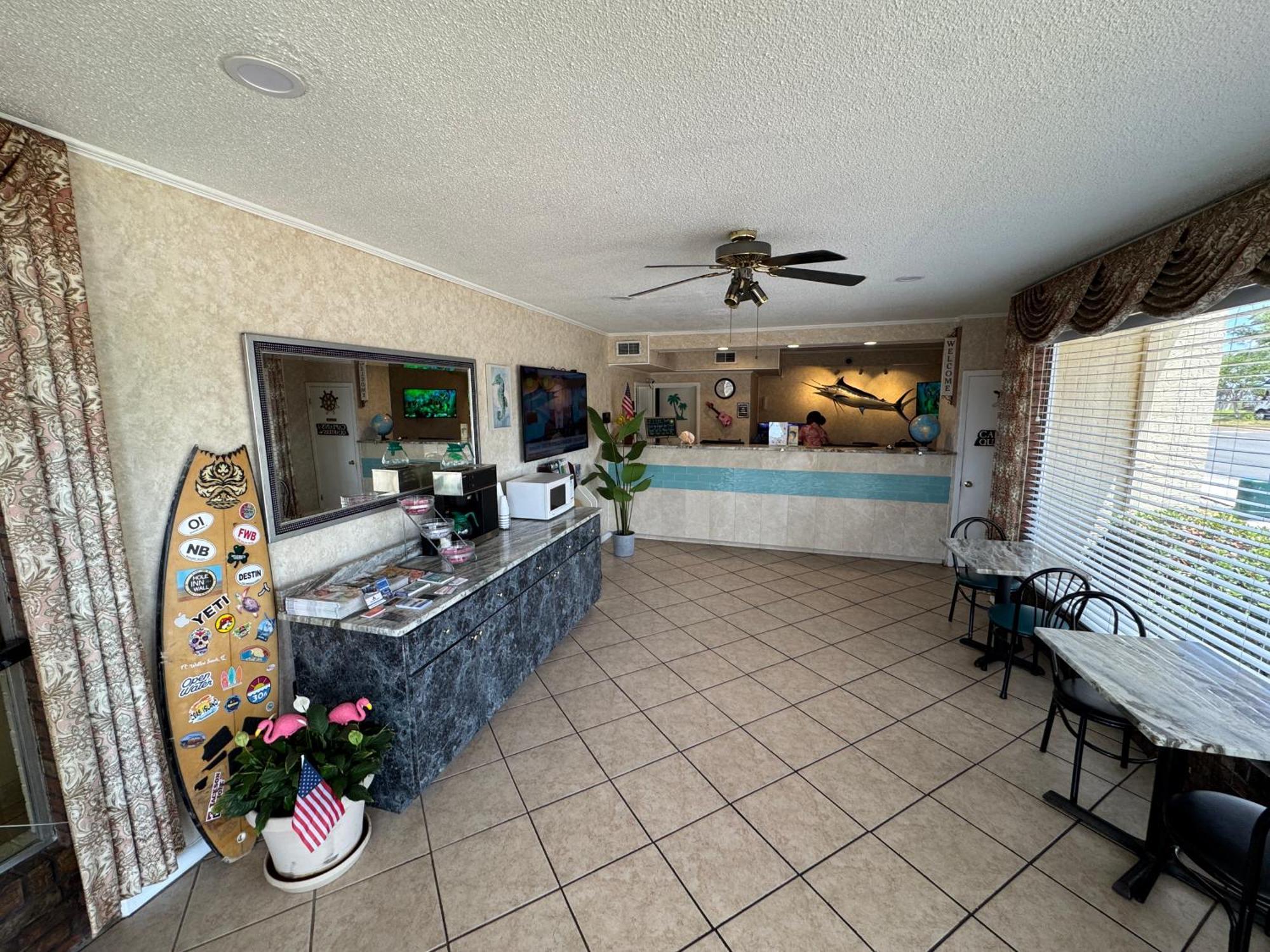 Hole Inn The Wall Hotel - Fort Walton Beach - Sunset Plaza - Nearby Beaches & Hurlburt Exteriér fotografie